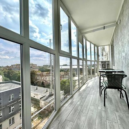 Apartpoltava Апартаменти Бізнес-Класу В Престижній Новобудові З Панорамним Балконом Центр Exteriör bild
