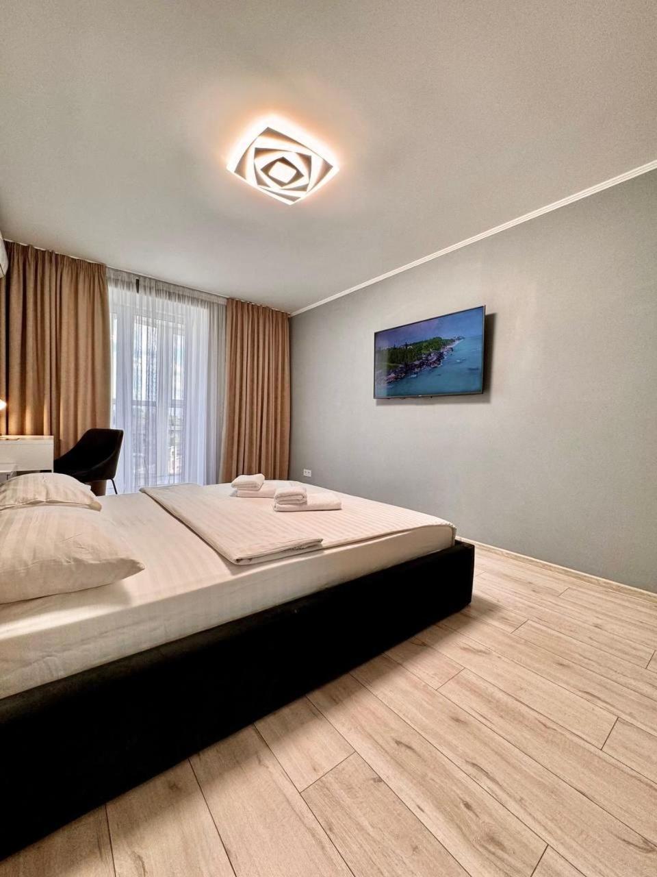 Apartpoltava Апартаменти Бізнес-Класу В Престижній Новобудові З Панорамним Балконом Центр Exteriör bild